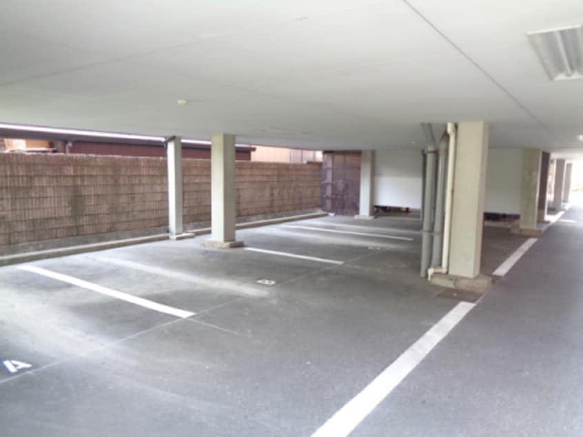  シャトル壱番館