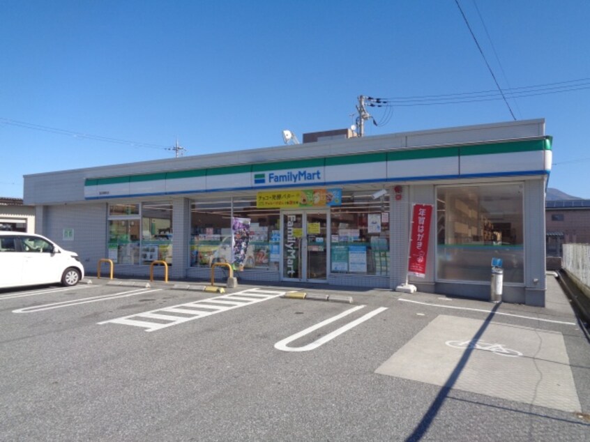 コンビニまで500m※ファミリーマート　長浜柳町店 センターウイング