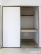  エミナ・コレージュ　B