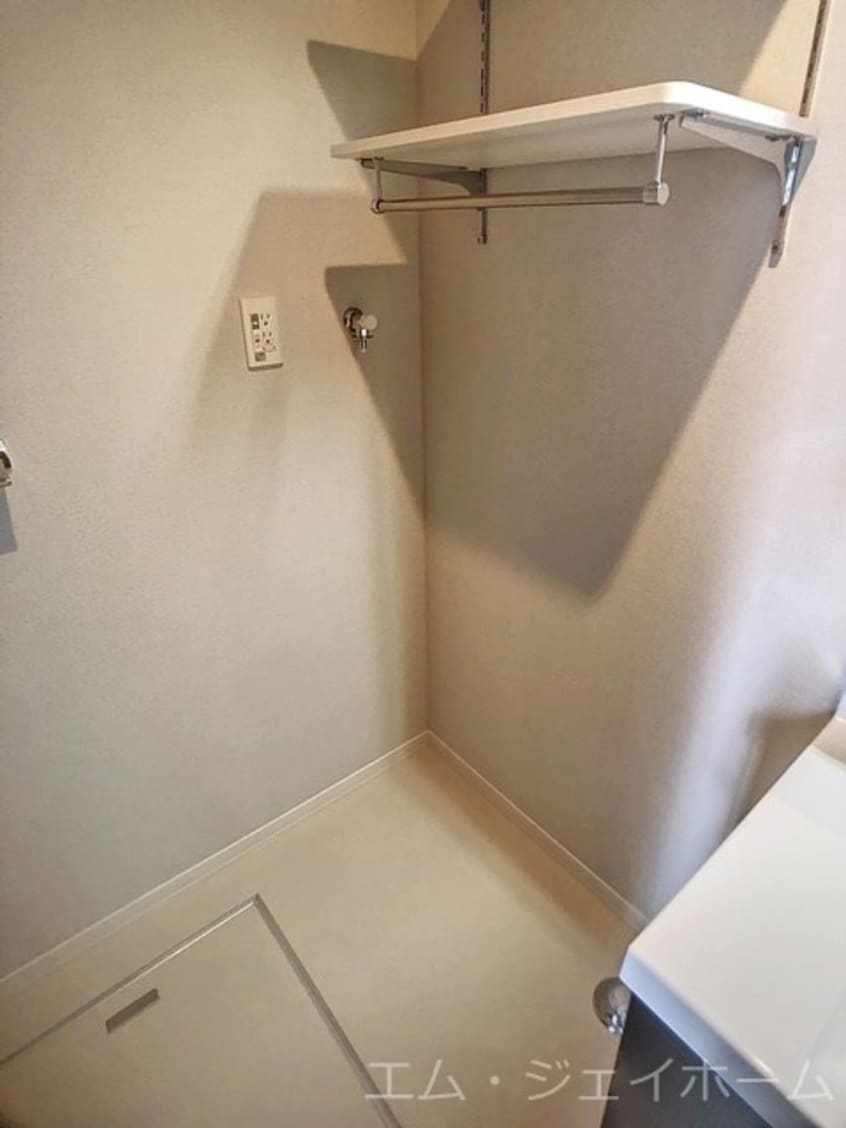  シャーメゾン　宇賀野