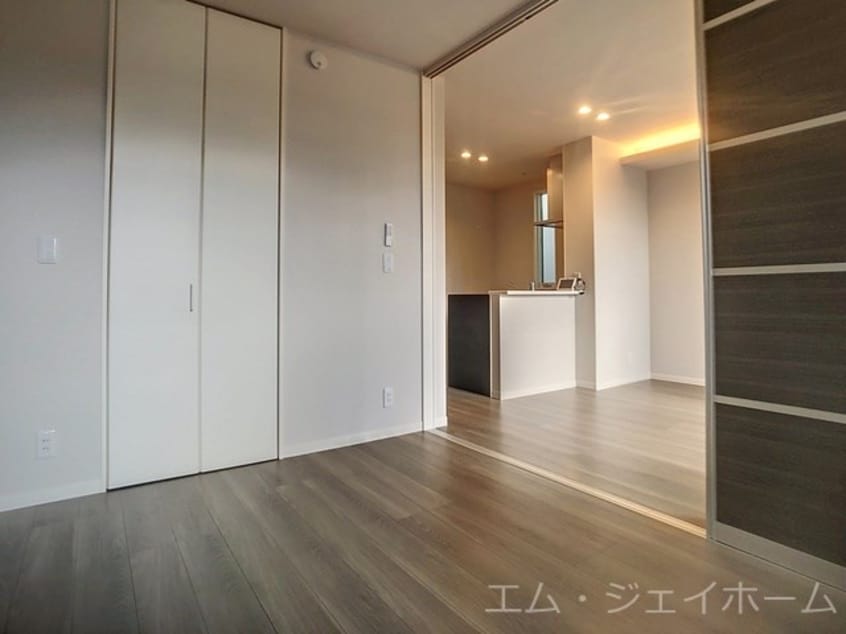  シャーメゾン　宇賀野