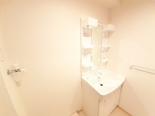  １６　ＩＳＬＡＮＤ