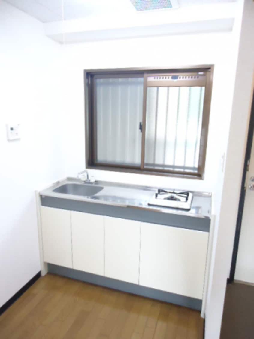  シャトル弐番館