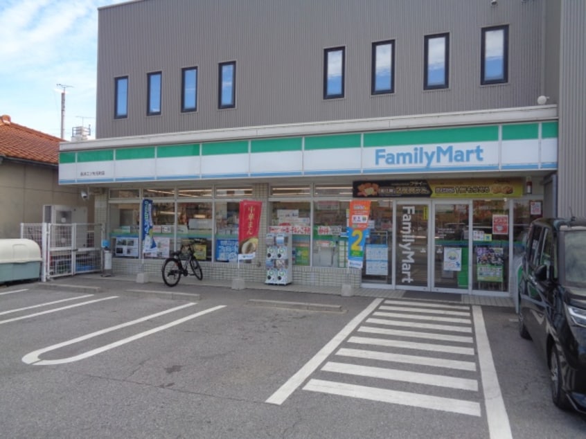 コンビニまで521m※ファミリーマート　長浜三ツ矢元町店 Ｙフォレスト長浜Ａ