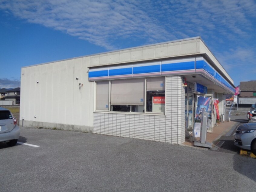 コンビニまで700m※ローソン　長浜山階町店 レジデンス小堀