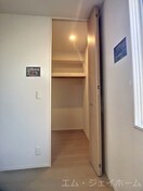  秀豊４号館 (シュウホウヨンゴウカン)