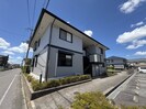 ロイヤルシャトー　E棟の外観