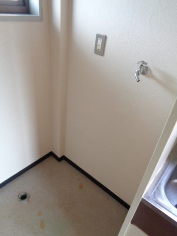  サンジョイフル谷口