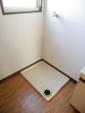  メゾンファミールA