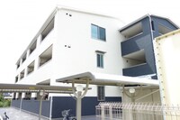 カトル　アンソレイエ