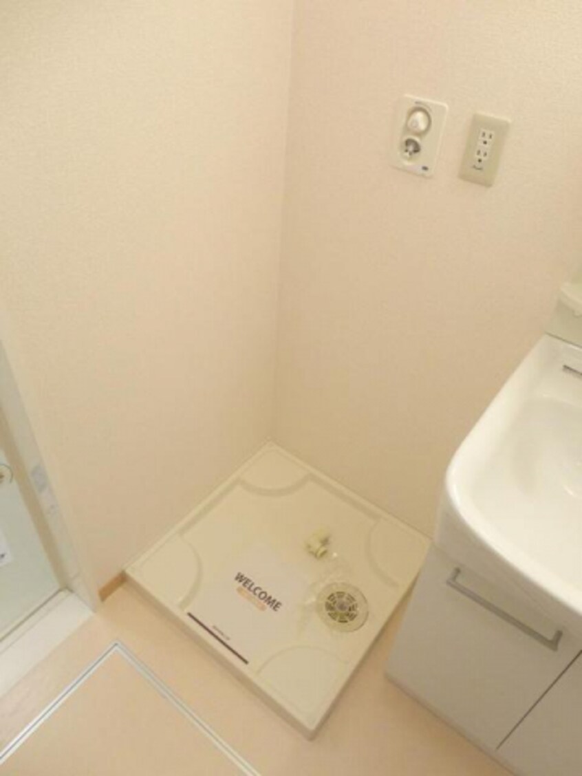  EAST NONAMI 拾番館