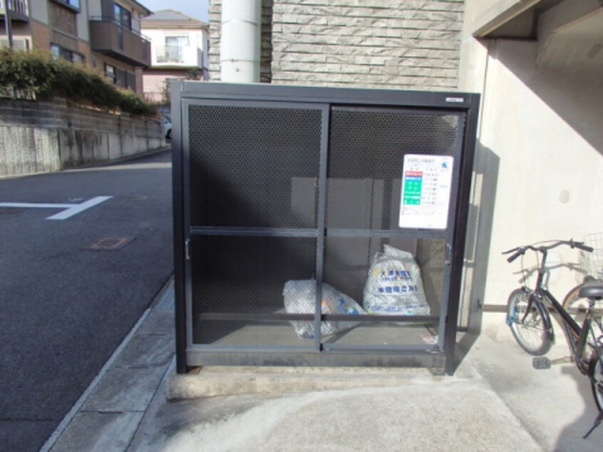  リビングタウン湖都ヶ丘Ⅱ　A棟