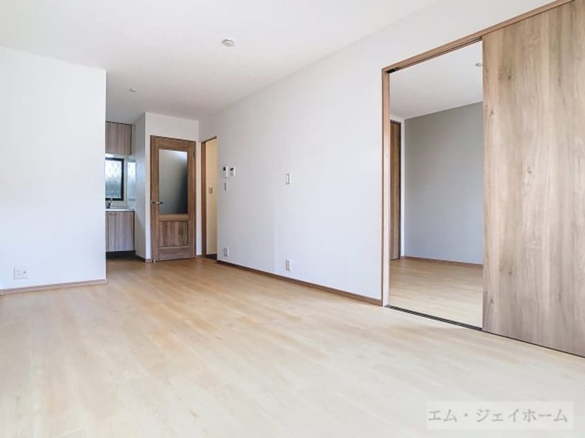  メゾンびわこ大橋