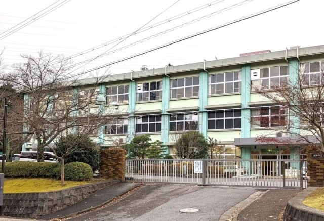 小学校まで1929m※湖南市立石部南小学校 ロイヤルガーデン弐番館