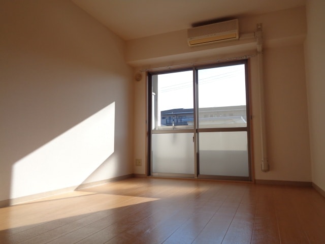  クレストコート