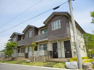 ブリリアント　ガーデンＤ棟
