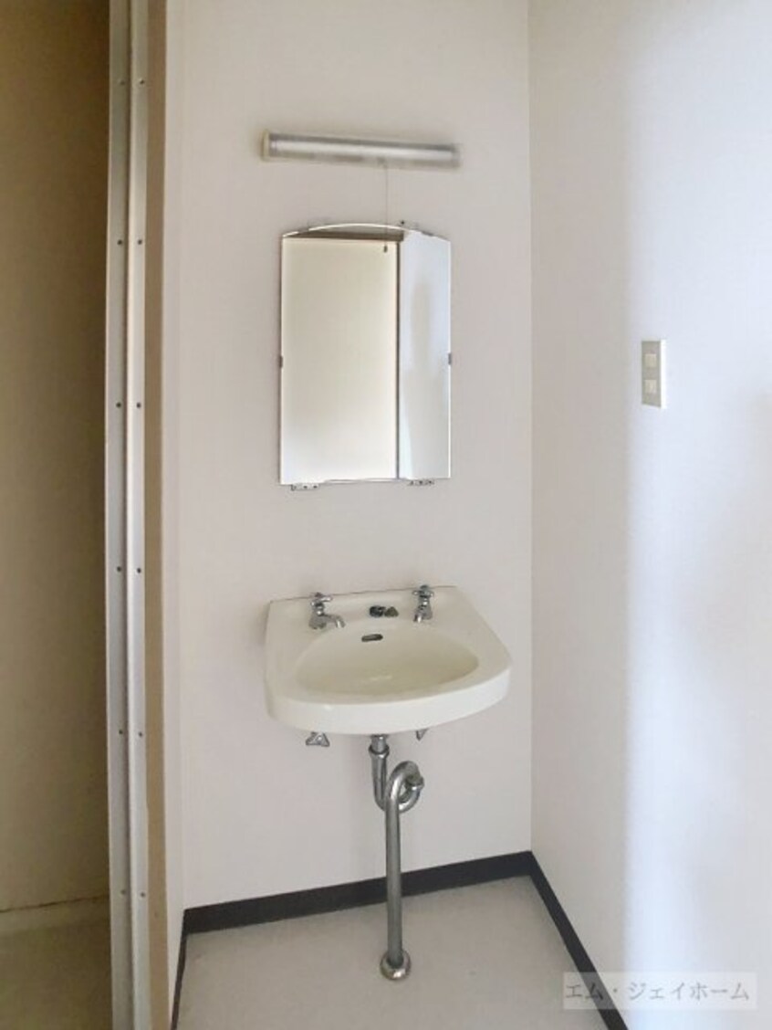  湖琴マンション