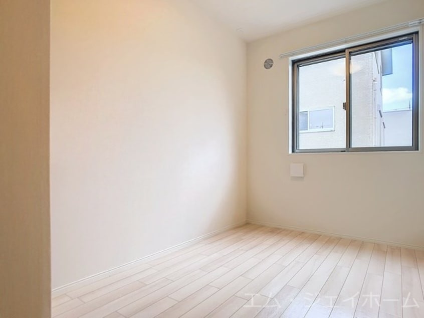  CHESTNUTS（チェスナッツ）