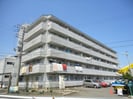 エクロール西前の外観