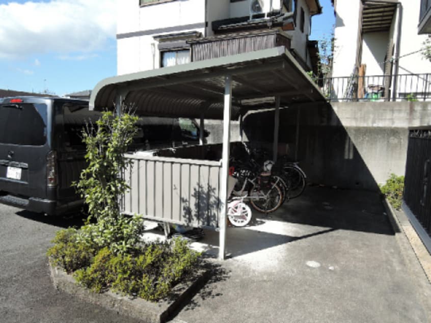  リビングタウン唐崎　B棟