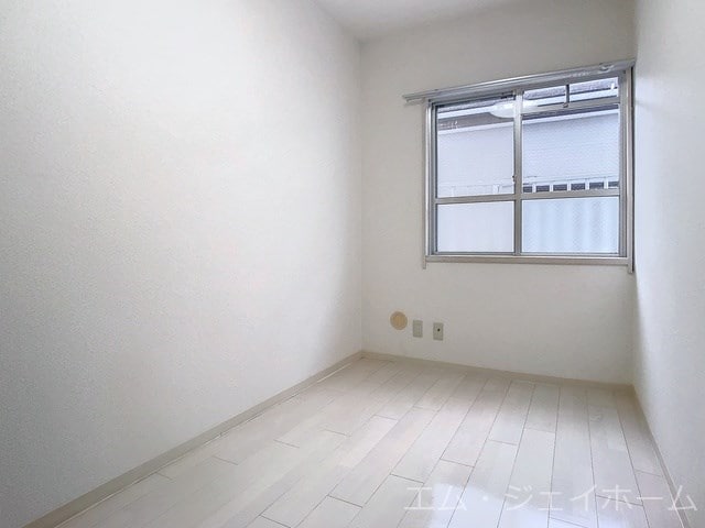  クレセール里内