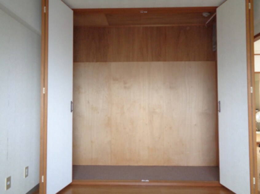  サンクリエート名坂