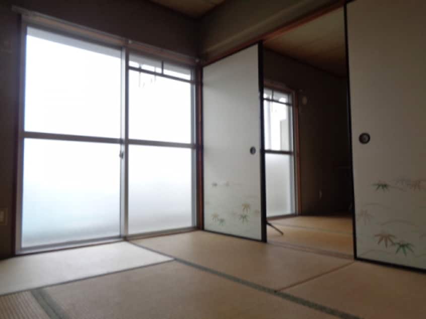  サンクリエート名坂