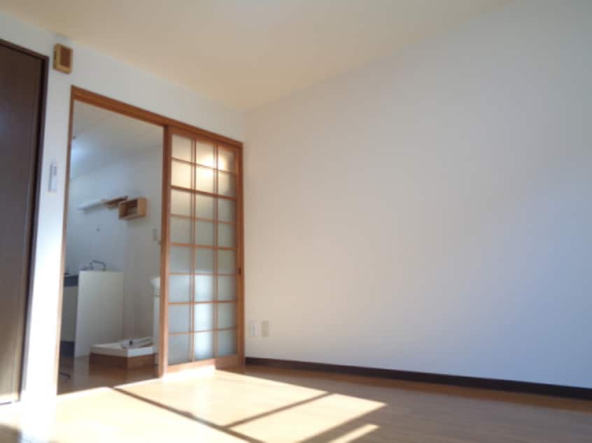  シャトル壱番館