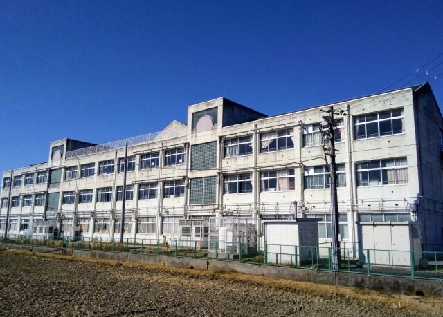 小学校まで600m※野洲市立中主小学校 ブローテＢ