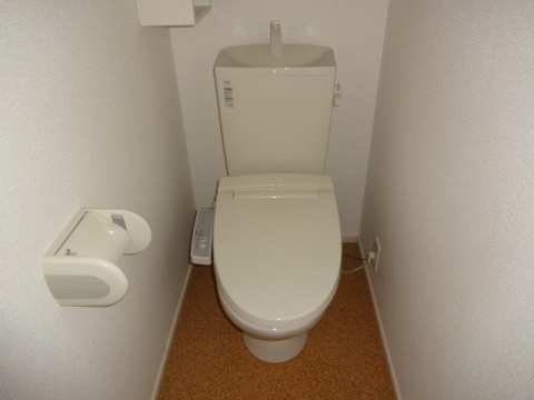  Ｃｈａｒｍｅ金屋