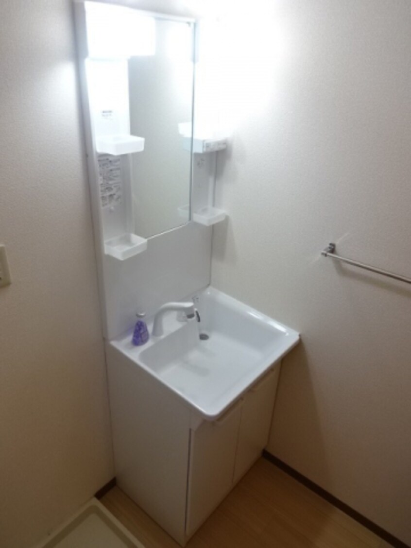  ロイヤルシャトー　E棟