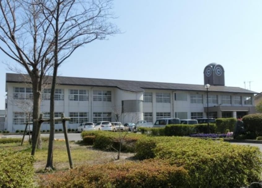 小学校まで1314m※長浜市立高月小学校 Bertrand