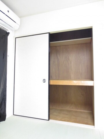  エクレール1号館