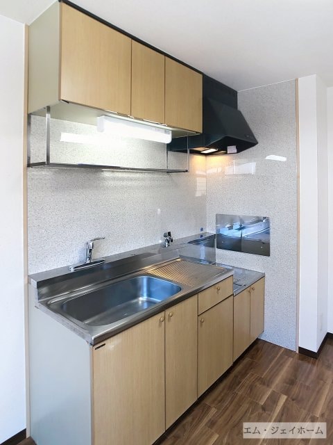  レジデンス宝積