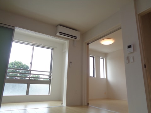  Ｃｒｏｓｓ　Ｔｅｒｒａｃｅ