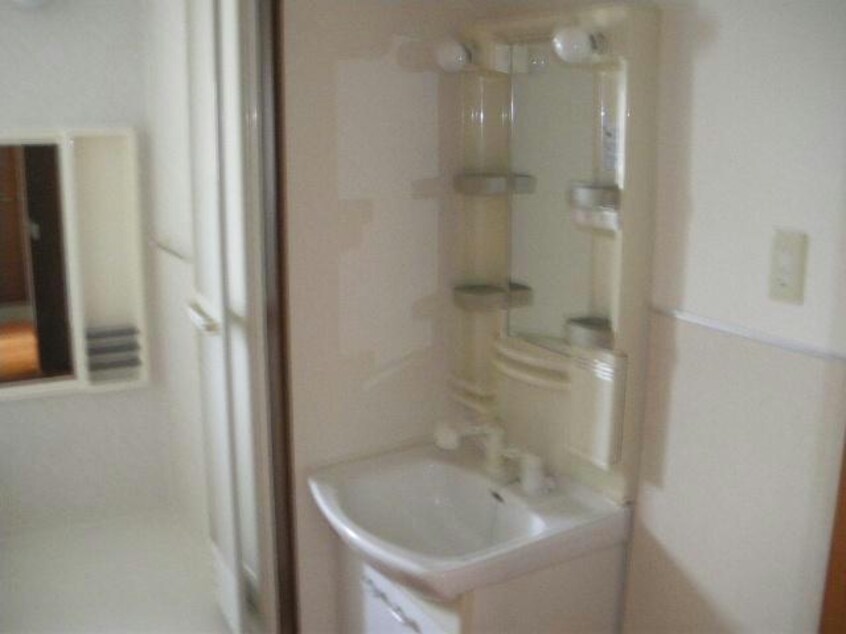  レーク・スリーゼ B棟