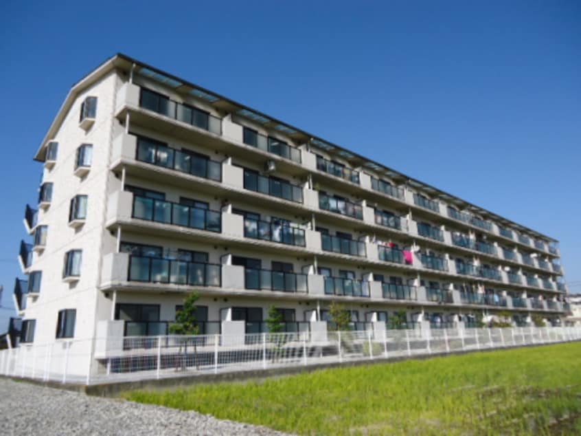  セリージェ・彦根