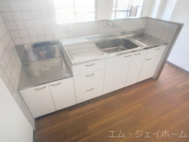  ファミール駒坂