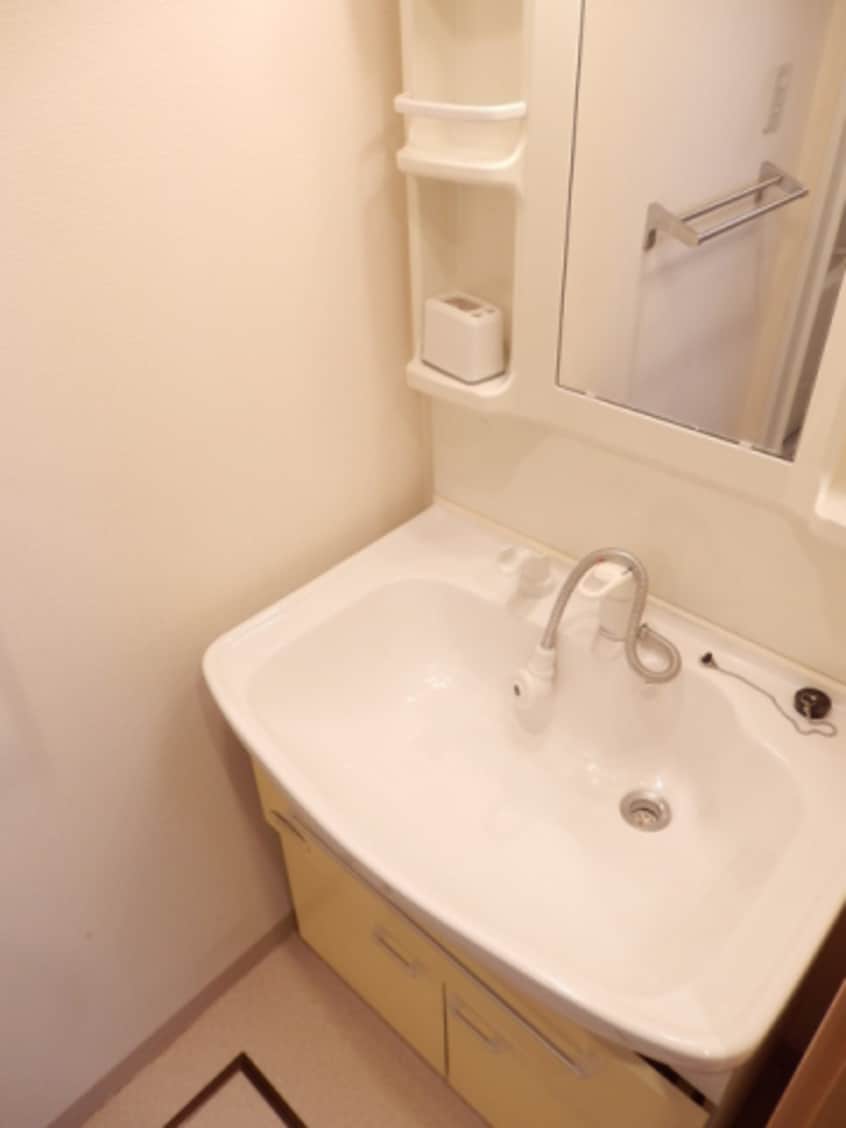  シダーコンフォール弐番館