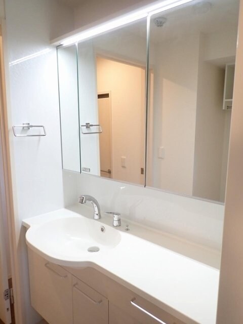  ティーガーデンヴィレッジ　B