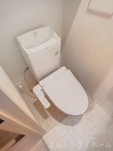  Farouche（ファルーシュ）