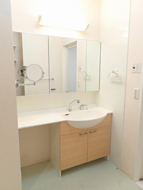  グランシャリオ