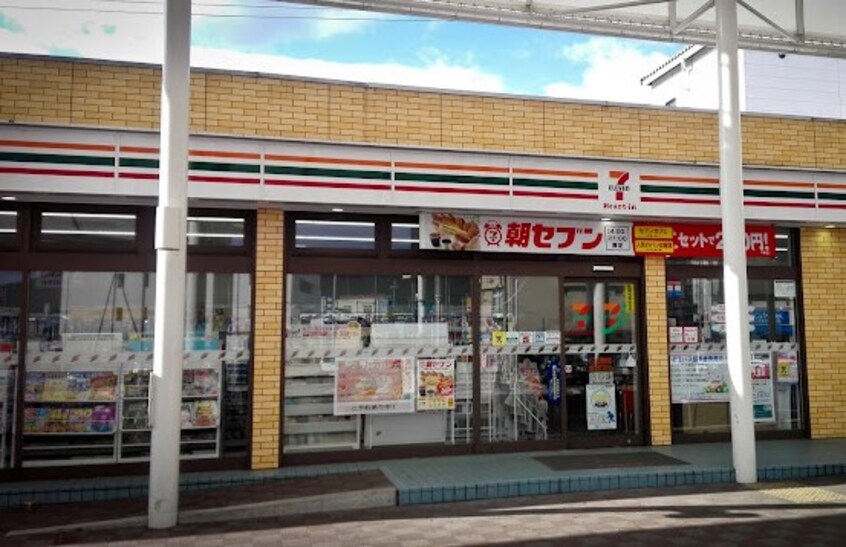 コンビニまで600m※セブン－イレブン　ハートインＪＲ野洲駅南口店 レジデンス野崎