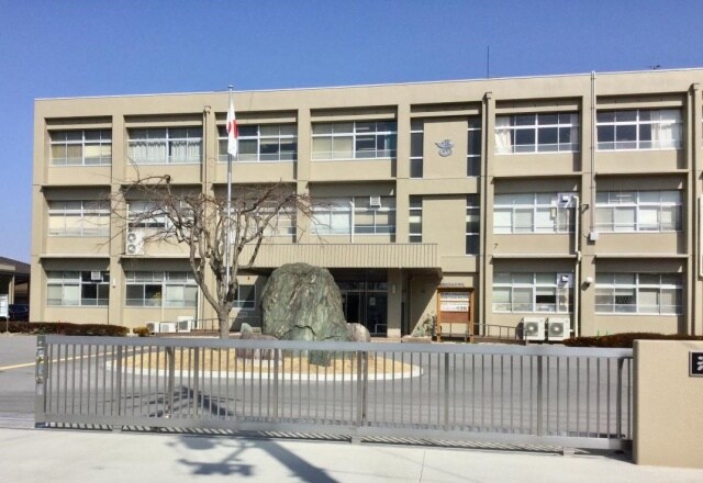 高等学校/高等専門学校まで900m※滋賀県立彦根翔西館高等学校 ハイツ泉