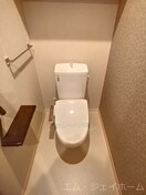  シャーメゾン　宇賀野