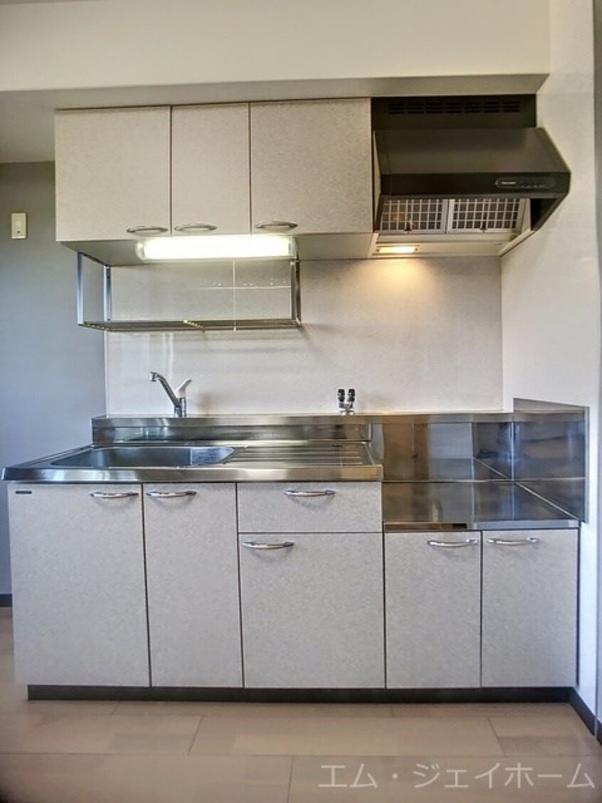  レジデンス・ジャパン３