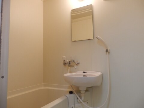  ドミトリーユー