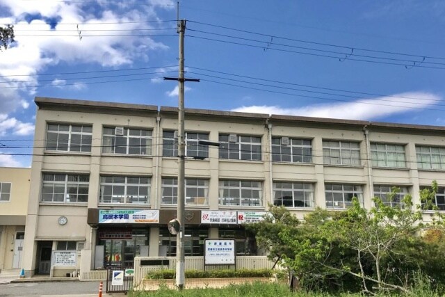 中学校/中等教育学校まで600m※彦根市立鳥居本中学校 Delta Studio