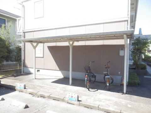  メゾンファミールA