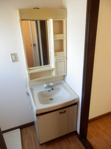  メゾンファミールA